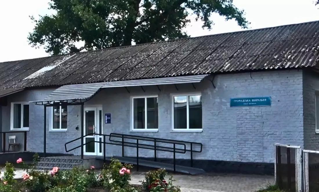 У Коропі запрацювала нова громадська вбиральня