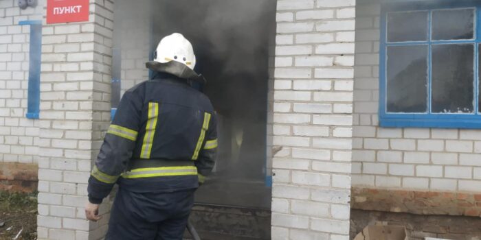 У Вишеньках сталася пожежа: сусідська уважність та оперативність ДСНСників  врятували будівлю