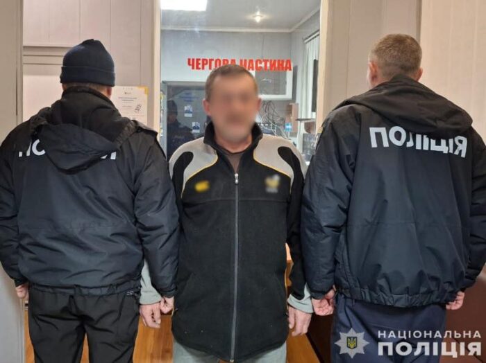 Вбивство в Коропі: пʼяний син позбавив життя власну матір