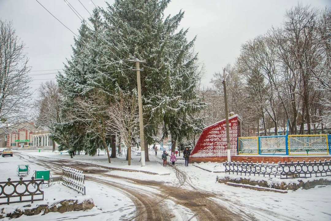 10 квітня в Коропі. Ось така весна❄️
