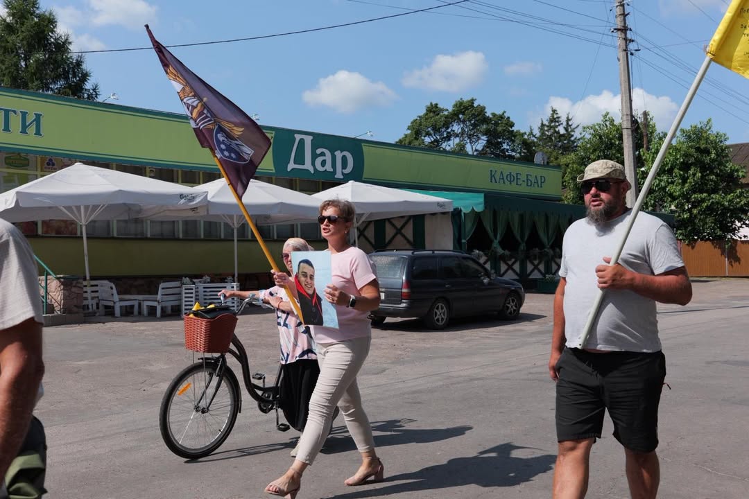 У Коропі продовжують збиратися заради тих, хто досі не вдома