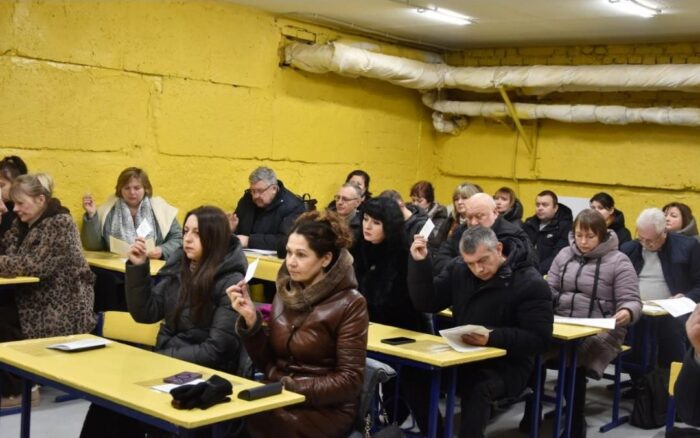 У Коропі просять в уряду 13 млн на зарплати та запускають «мобільний ЦНАП»