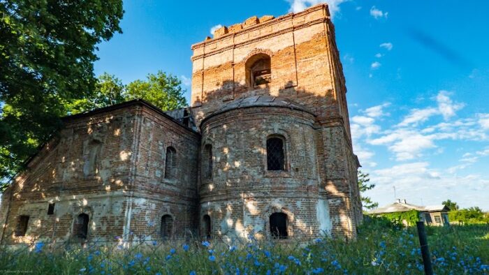 Іллінська церква (руїни) — Церкви у Коропі