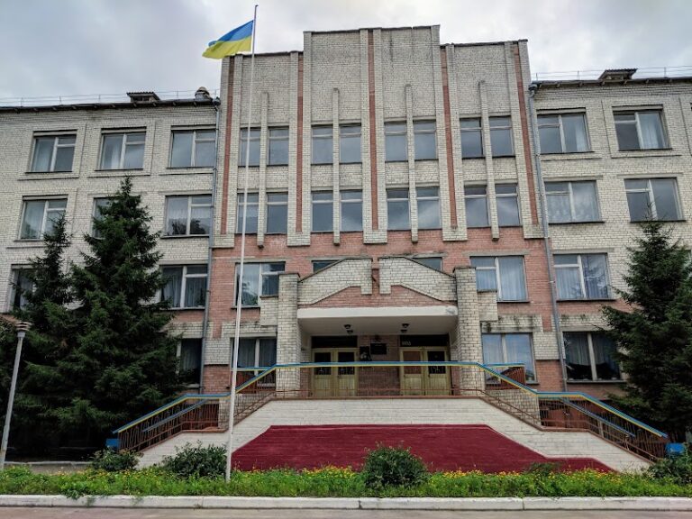 Короп, Загальноосвітня школа — Освіта у Коропі