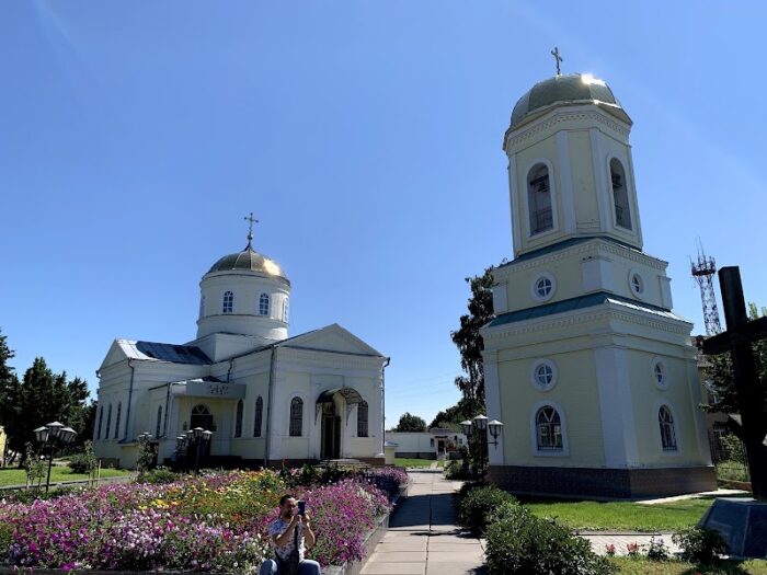 Успенська церква — Церкви у Коропі