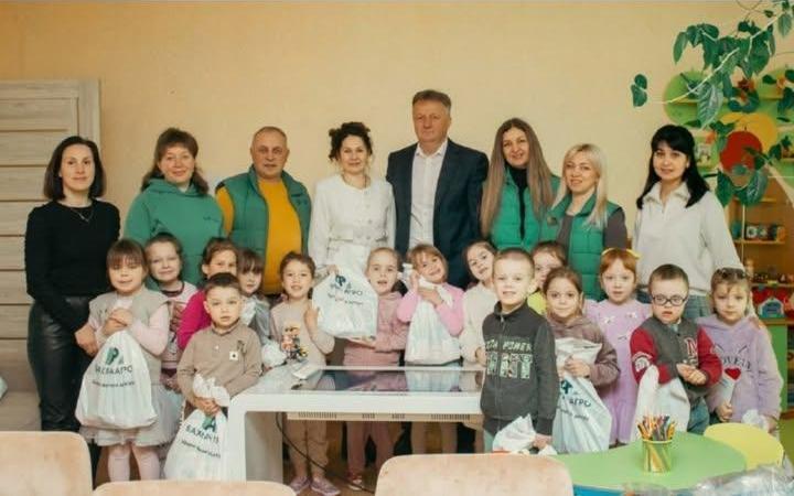 Коропський центр творчості отримав інтерактивне обладнання від аграріїв