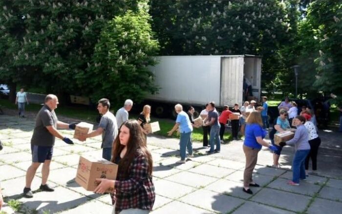 Благодійники видаватимуть продуктові набори у Коропі