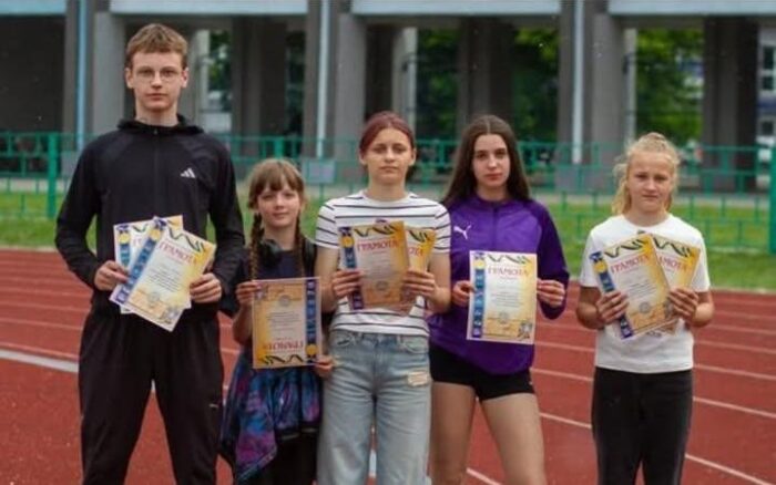 Легкоатлети з Коропської громади здобули вісім медалей на змаганнях у Чернігові
