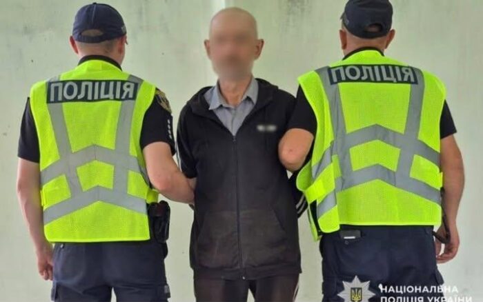 Поліцейські затримали підозрюваного у вбивстві в Коропській громаді
