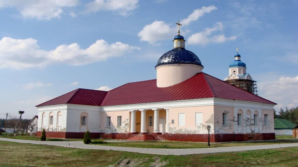 Отаман, від якого лишилися дві церкви