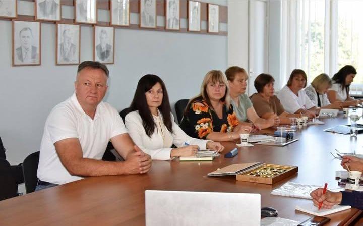 У Коропі керівники освіти взяли участь у серпневій платформі освітян Чернігівщини